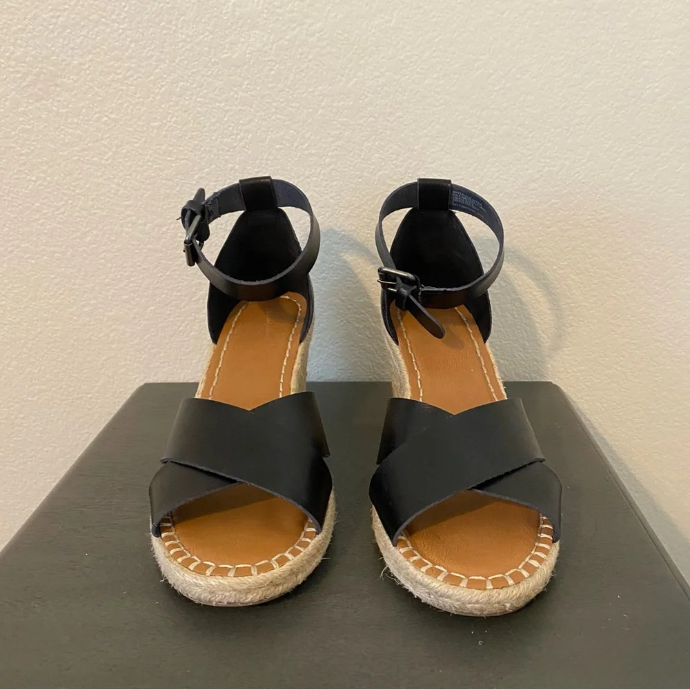 Universal Thread effortless espadrille